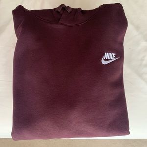 Men’s Nike Sweater Burgandy size: Medium